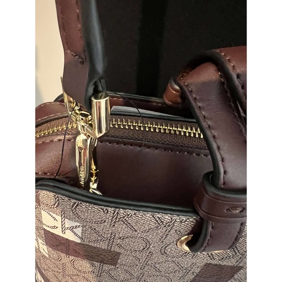 Calvin Klein *RARE* Satchel Handbag Removable Crossbody Strap Key Fob - Picture 5 of 15